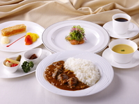 ビーフカレーランチ 6/5～8/31