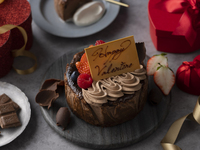 【2月限定 WEEKDAY】Valentineチョコレートホールケーキ・乾杯酒付 Dinner