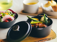 ココットランチセット　豚肉と白いんげん豆のトマト煮込み