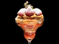 季節のパフェ［2026.冬］パルフェ・フレーズ・ロワイヤル◇国産ロゼワインペアリング