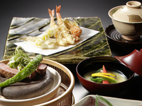 "Cena stagionale con tempura e manzo Wagyu"
