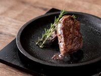 【贅沢ランチコース】メカジキグリルやサーロインブラッケンドステーキなど全6品