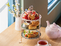 ⑤KIKI’sアフタヌーンティーセット「春のいちご泥棒」17:45~