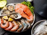 オマール海老（ハーフ）付き【平日】シーフードマーケットブッフェ　¥5900