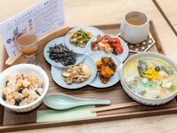 [Lunch 1/] Seasonal Five-Color Health Lunch
