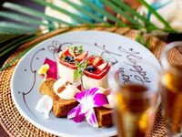 オフィシャルWEB予約限定【苺と抹茶のアフタヌーンティー】キュートな3段スタンド+乾杯酒＆カフェフリー+メッセージプレート（土日祝限定）