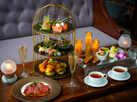 オフィシャルWEB限定【夜の3段スタンドのディナーコース】国産牛ランプや苺デザート+乾杯スパークリングワイン＆食後のカフェ(月～木専用)