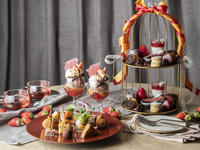 いちご×チョコレート×スパニッシュアフタヌーンティー（ミニパフェ＋スイーツ＋セイボリー＋カフェフリー）