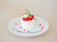 [Weekends and Holidays: Anniversary Lunch] 5-course lunch course with toast and whole cake