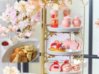 ＜平日＞『フィッシュ＆チップス付き桜色のストロベリーアフタヌーンティー』 スイーツでお花見気分！～桜といちごが奏でる心ときめくひとときを～　マリアージュフレール1杯＋その他ドリンクお替り自由