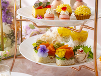 【平日】フラワーアフタヌーンティー＋シャンパン1杯付き