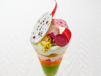【平日・ティータイム】チェリーブロッサムと柑橘フルーツのパフェ（カフェドリンク付）(3/1～4/26)