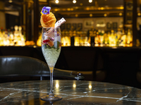 [Spring Parfait "Sakura Citrus Sparkler"] A stylish final parfait available exclusively at the bar
