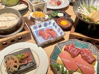 January and February only: "Bluefin tuna sukiyaki" and "Sea bream hitsumabushi and domestic beef "Kurashita" stone-grilled steak" 4,727 yen (excluding tax)