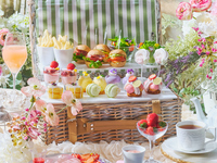 【ピクニック】フラワーマルシェアフタヌーンティー 1部(土日祝)