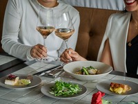 【WEB予約限定】7日前予約・事前決済15％OFFプラン【3日間限定】Crossroads Kitchen 母の日 スペシャルランチ