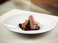 季節のディナー　メインディッシュ 肉(完全予約制)