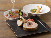 〈3時間プレミアム飲み放題〉ボトルワイン含む75種類のドリンク！美名豚のロースト、季節感溢れる食材を楽しめる ～Ricordo～