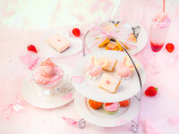 【ランチ・ディナー】ハートの女王様のラブレターアフタヌーンティー～ストロベリーパーティー～カフェ1杯つき