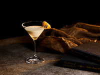 【おまかせコース】鮨会席+場所を移してバーにてお好きなカクテルが選べるアペリティフ/ディジェスティフプラン