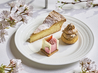 【Signature Afternoon Tea】Sakura and Strawberry Royale