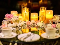 ＜平日＞『キャンドルシート窓際席確約・桜色のストロベリーアフタヌーンティー』 スイーツでお花見気分！～桜といちごが奏でる心ときめくひとときを～　マリアージュフレール1杯＋その他ドリンクお替り自由