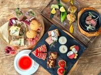 【肉×ナイトアフタヌーンティー】牛ヒレステーキ＆パスタ＆セイボリー、デザート＋2h飲み放題