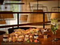 [Meat × Night Afternoon Tea] Beef tenderloin steak & risotto & savory items, desserts + 2-hour open bar