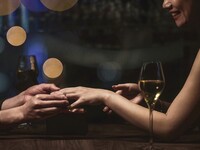 【プロポーズプラン】夜景確約赤バラ12本付き窓際席でWメインフルコース＆乾杯スパークリング