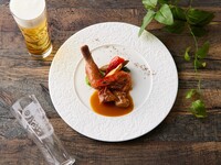 [Beer Garden] 5 types of appetizers, 2 main courses + free drinks including sparkling wine