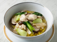 【鶏肉と青梗菜のスープそば】サラダ・デザート・スープ・コーヒービュッフェ付き