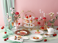 【ディナー限定】乾杯モエシャン×氷温熟成牛&完熟いちごとピスタチオのアフタヌーンティー