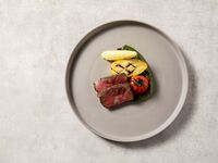 [Weekend and Holiday Special Lunch] A luxurious full course of 5 dishes including seasonal appetizers and a main course of domestic beef + 120 minutes of free drinks