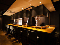 Most popular: Chef's choice course topping system, 500 yen to 11,870 yen (price for skewers only)