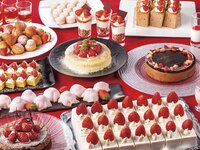 窓側確約【苺フェア/平日 12：00以降】ホテルパティシエ特製 苺のスイーツや苺を使用したお料理が大集合！