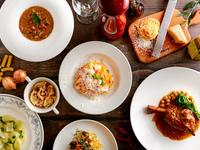 春の味覚を使用したシェフのおまかせコース