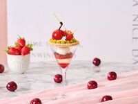 【オプション】いちごとチェリーの贅沢パフェ《ミニサイズ》