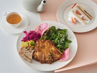 【デザート＆ドリンク付きのスペシャルブランチ】ローズマリーチキンのソテー マスタードソース