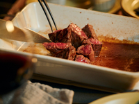 Chef's Premium Plan featuring [A5-grade Japanese Black Wagyu Beef Inner Thigh Steak] as the main dish.