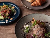 【平日：ダブルメインコース】季節カクテルと楽しむ魚・肉のWメインや埼玉食材など全5品　パン・ドリンクビュッフェ付