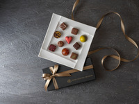 Bonbon Chocolate (5 pieces) (with alcohol) Takeout