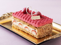春のおすすめケーキ「ミルフィーユフレーズ」 （約7.5㎝×15㎝）