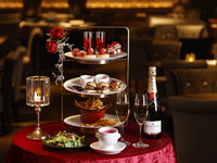 【ニューヨーク ナイトアフタヌーンティー】スイーツ4種＆セイボリー4種＆贅沢ポテトフライ TWGカフェフリー