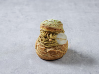 ＊期間限定＊抹茶とピスタチオのシュークリーム