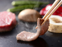 【公式HPタイムセール】　乾杯スパークリングワイン付き・国産牛フィレとロースの食べ比べ・魚介三種も堪能！石焼会席全６品