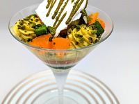 デザートを期間限定「パフェ ピスタチオグリーン」に変更！