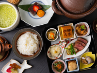 "Anniversary Special Lunch" [Hyuga Gozen] + Assorted Tempura Platter (Weekdays Only)