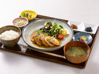 旬魚と加賀れんこんの煮おろし定食