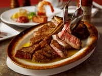 Mulai 1 Maret: [Paket Steak Porterhouse] 6 hidangan secara total, termasuk piring hidangan pembuka 3 menu dan hidangan penutup spesial musiman dari koki.