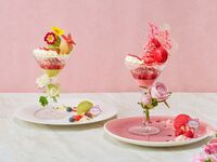LiccA ストロベリー&フラワーガーデンパフェ